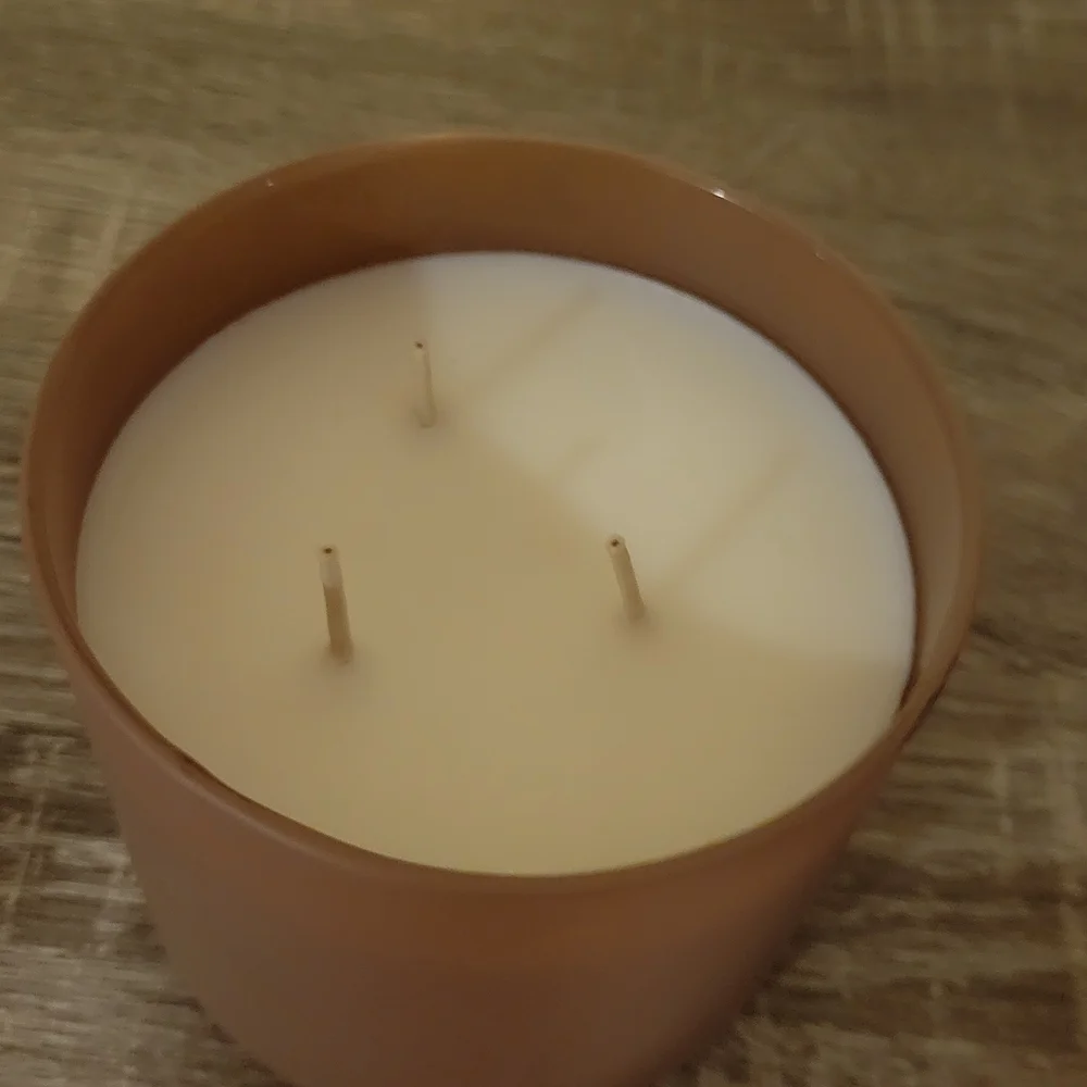 White Barn Coffee & Whiskey Candle - Rich Brown - Picture 3 of 4